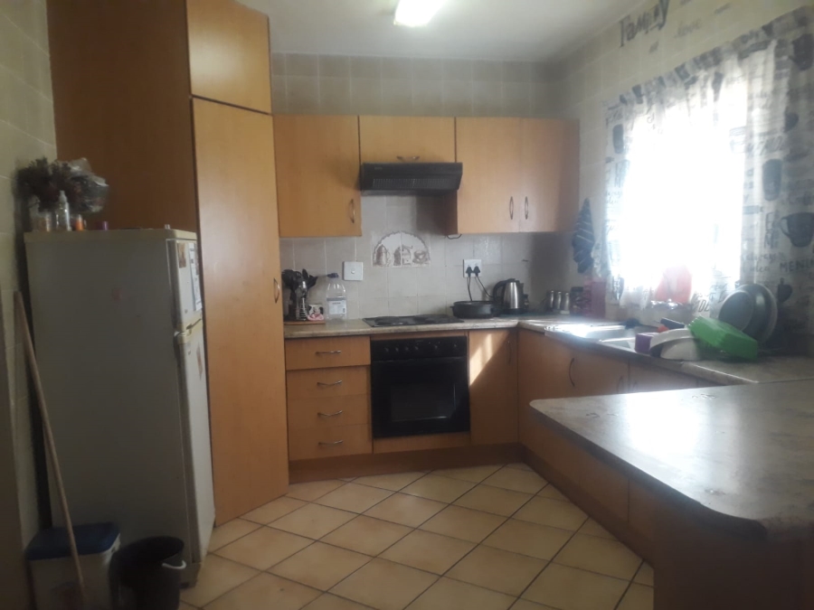 2 Bedroom Property for Sale in Oos Einde North West